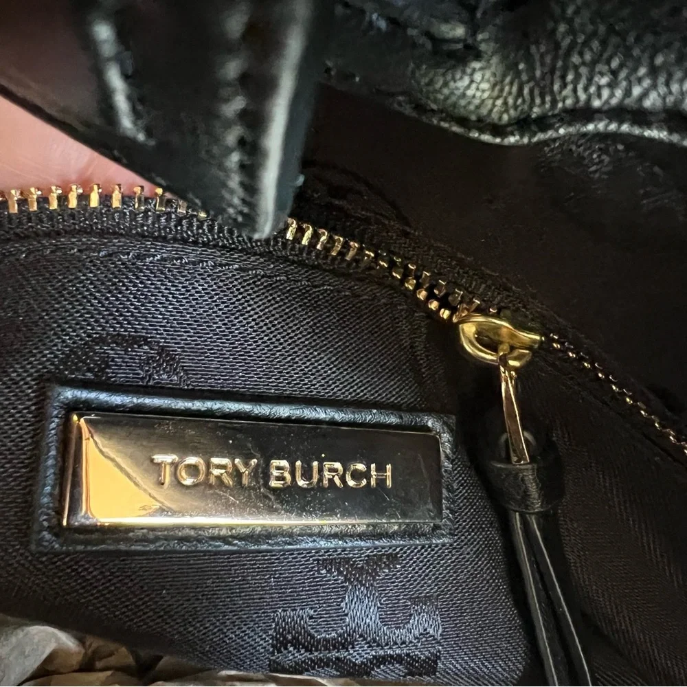 Tory Burch Fleming Quilted Black Leather Chain Straps Tassel Shoulder Bag